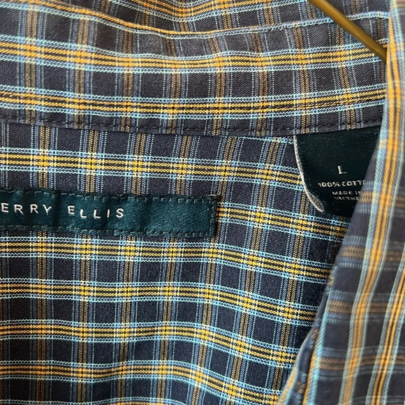 Perry Ellis button down shirt long sleeve like new - Picture 4 of 9